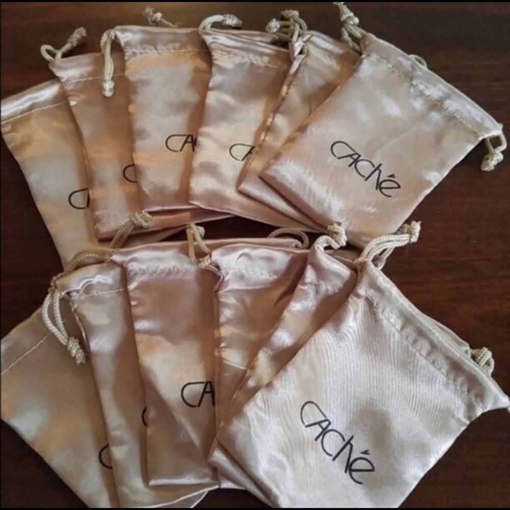 New qty 30 Cache Small Jewelry bags
